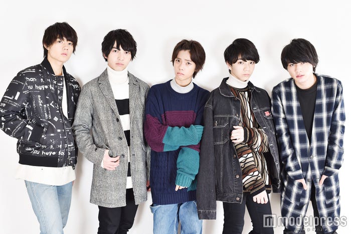 兄弟みたいな5人の日常は?(C)モデルプレス