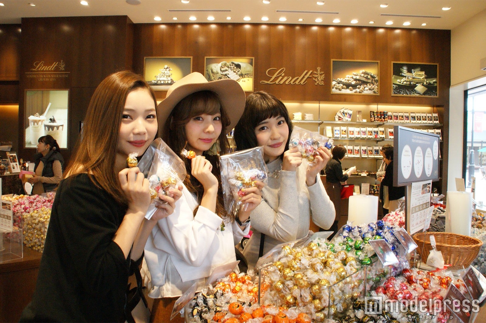 なめらかな口どけ、「リンツ」ならではの上質なチョコレートはついつい買いすぎちゃう（C）モデルプレス