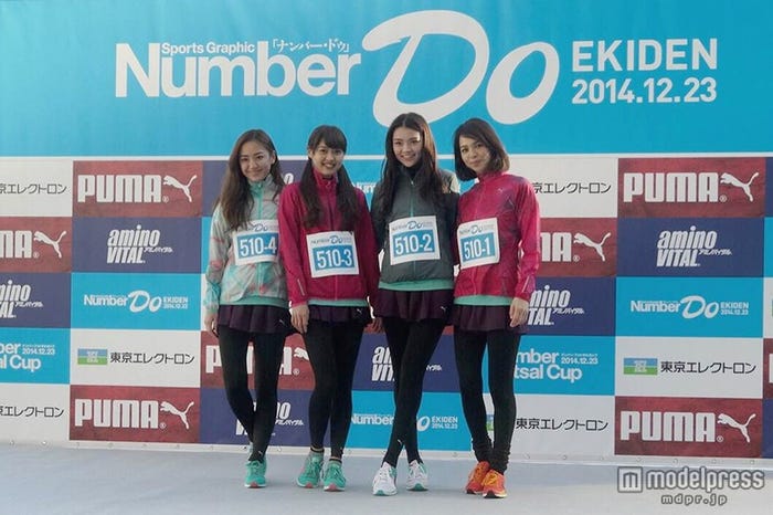 (左から)夏美(斎藤夏美)、松元絵里花、高原愛、鈴木サチ