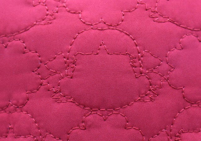 ペコちゃんふわふわキルティングポーチミルキーフラワー柄