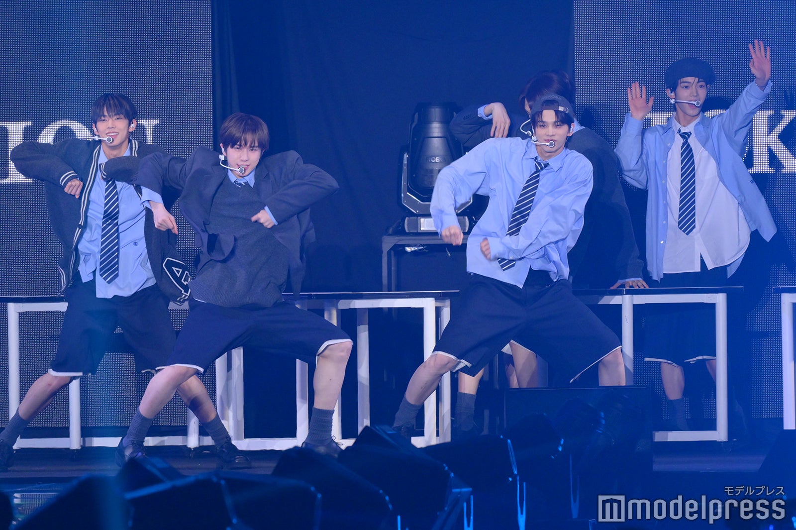 （C）モデルプレス