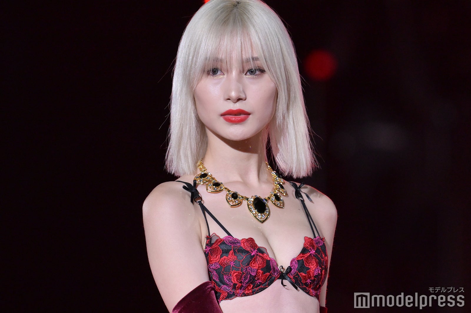 （C）モデルプレス