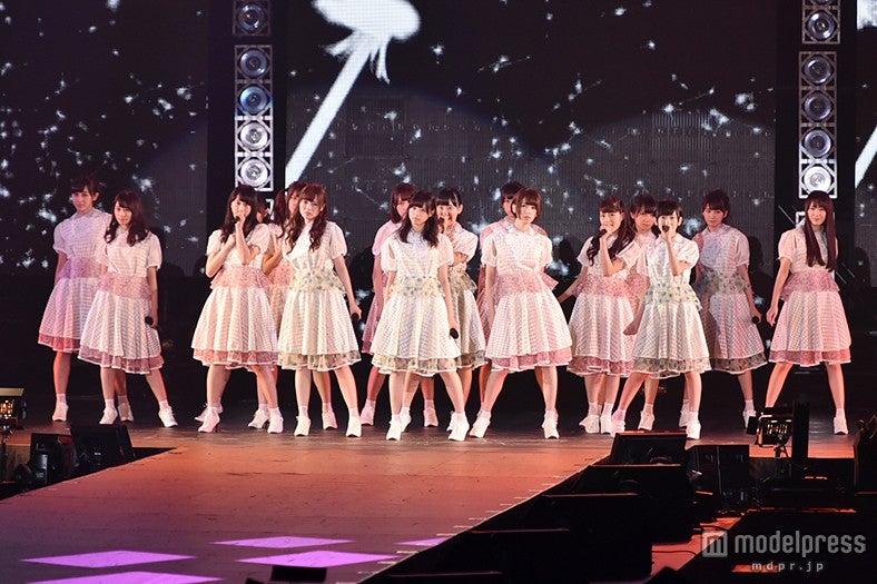 乃木坂46「ガルアワ最高」 キュートなパフォーマンスに女子釘付け