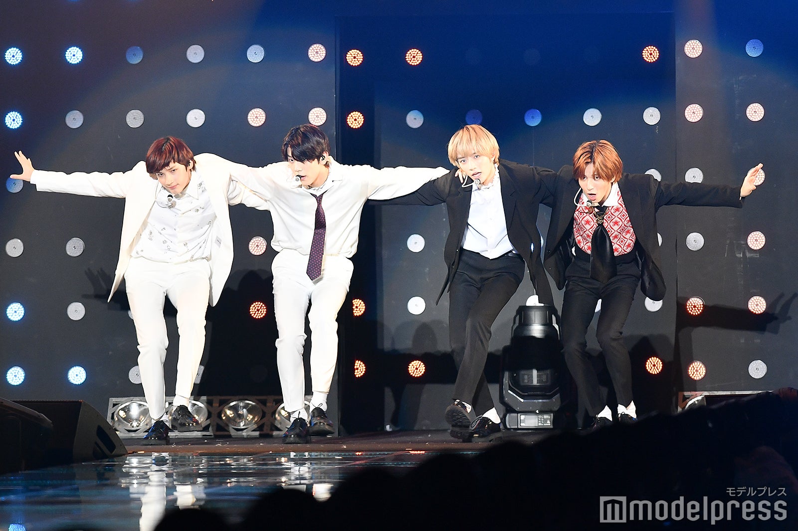 TOMORROW X TOGETHER（C）モデルプレス