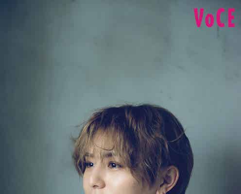 Hey! Say! JUMP山田涼介、大型犬と“双子ショット”「VOCE」連載企画登場