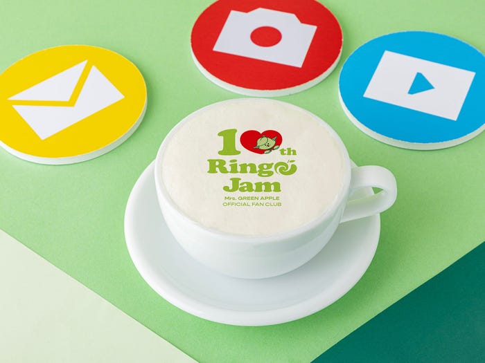 「Ringo Jam 10th Anniversary カフェラテ/Ringo Jam 10th Anniversary ティーラテ」(C)Mrs. GREEN APPLE (C)2026 Universal Music LLC