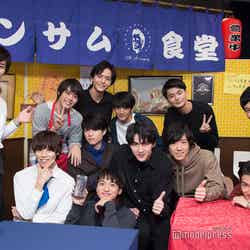 『15th Anniversary SUPER HANDSOME LIVE「JUMP↑ with YOU」』生配信SP番組「ハンサム食堂」（C）モデルプレス