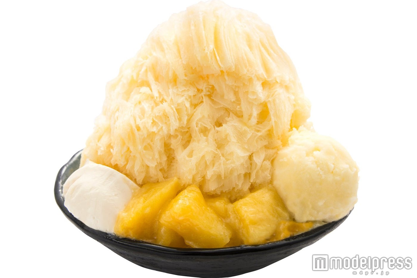 「パイナップルかき氷」（イ―トイン1,500円、テイクアウト1,200円）／画像提供：東京ミッドタウン
