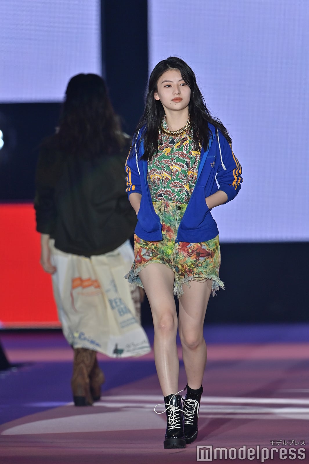 （C）モデルプレス