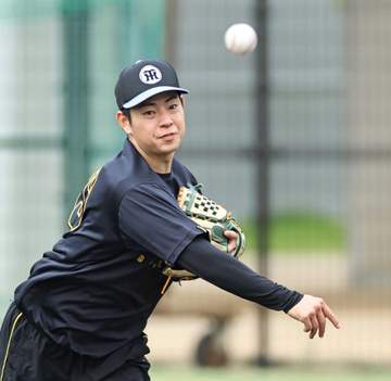 阪神・下村 Aぇ！group佐野晶哉と奇跡の再会 今季初星の夜に宿舎駆けつけ祝福「『マジですごいわ～』って言ってくれて」