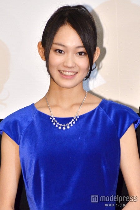 国民的美少女・吉本実憂、チョコレートをあげた“身近”にいる相手とは