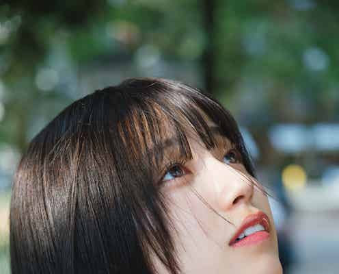 乃木坂46五百城茉央、“まるでヒロイン”透明感溢れるスクールガール姿 1st写真集先行カット解禁【未来の作り方】