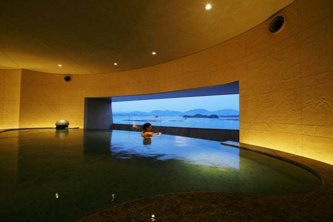 温泉サロン　ROYAL SPA／画像提供：カラカミ観光