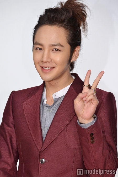 チャン・グンソク、上機嫌の来日！濃厚投げキッスに女性ファン熱狂