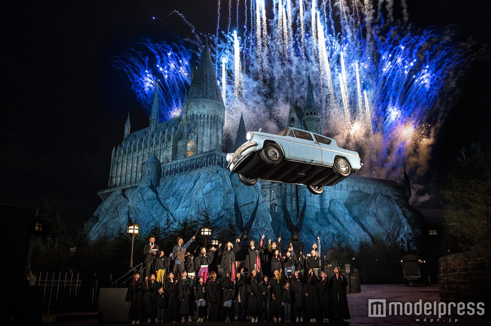 USJ「ハリポタ」新アトラクション誕生　広瀬アリス＆すず姉妹、奇跡の魔法体験に感動