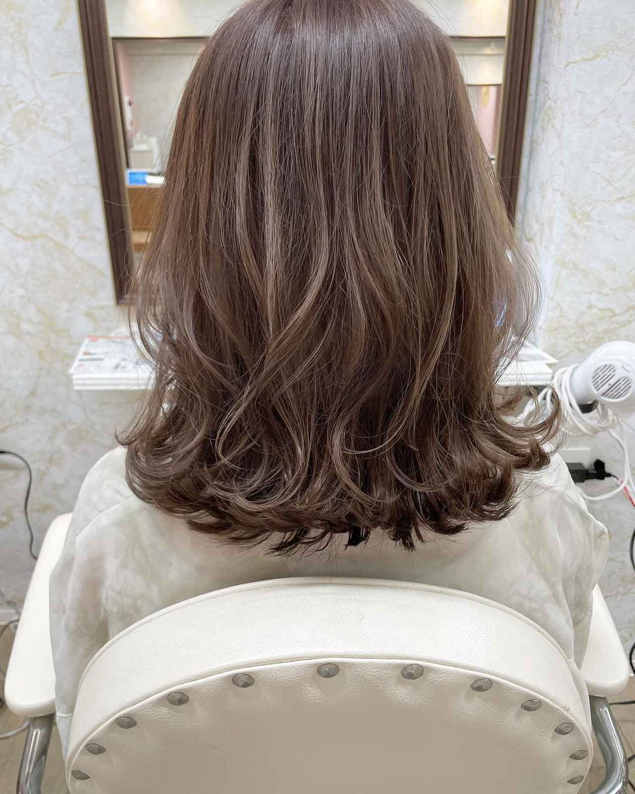 大人の色気を レイヤーカット で 21夏の最旬ヘアスタイル モデルプレス