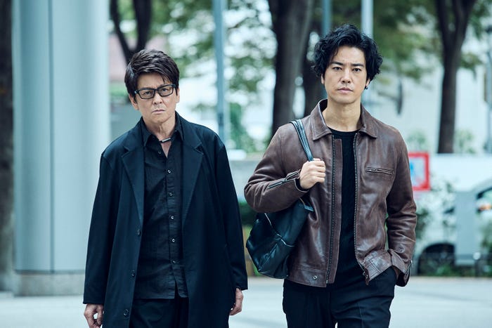 哀川翔、桐谷健太「Qrosの女」最終話(C)「Qrosの女」製作委員会