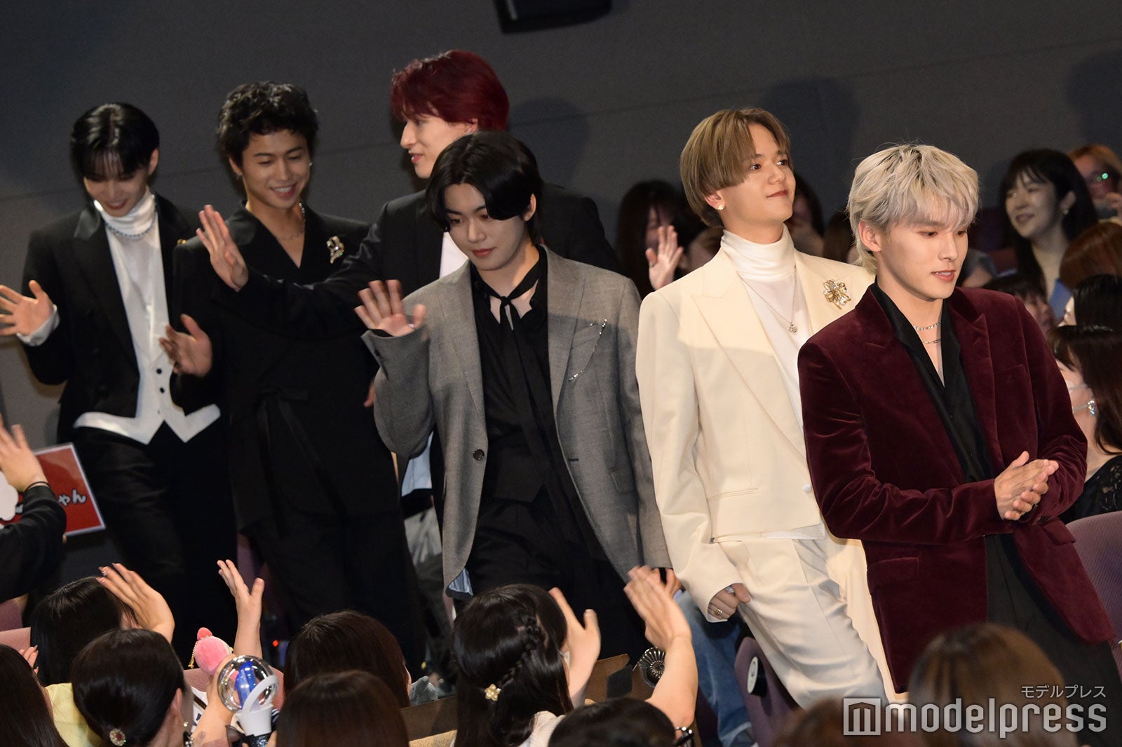 佐藤大樹、瀬口黎弥、金城碧海、木全翔也、中島颯太、川西拓実（C）モデルプレス