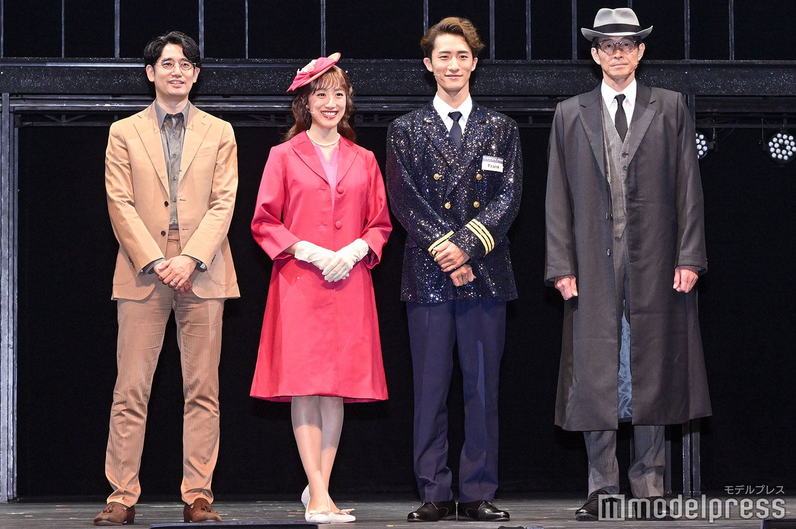 上田一豪氏、仙名彩世、岩本照、吉田栄作（C）モデルプレス