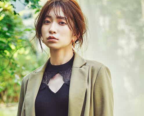 吉田朱里、秋メイクでナチュラルな大人スタイリングに
