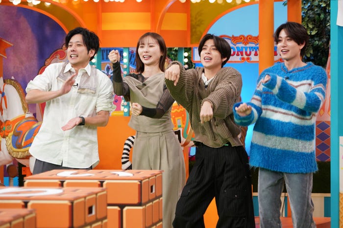 二宮和也、朝日奈央、松島聡、橋本将生(C)日本テレビ