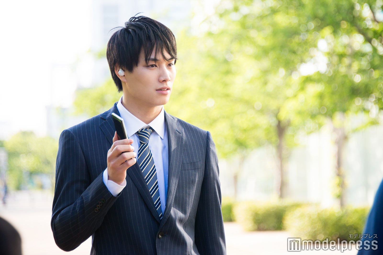 鈴木伸之／ドラマオリジナルCM撮影の様子（C）モデルプレス