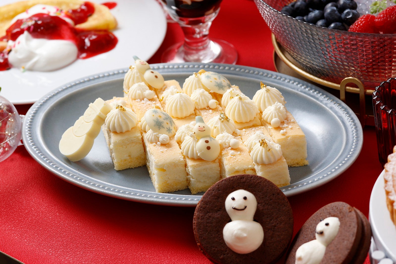 フェスティブストロベリー スイーツブッフェ～スノーマンワンダーランド～／提供画像