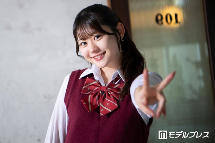 「今日好き」りんか、美脚全開ショーパン冬コーデに絶賛の声「スタイルの良さが際立つ」「かっこ可愛い」