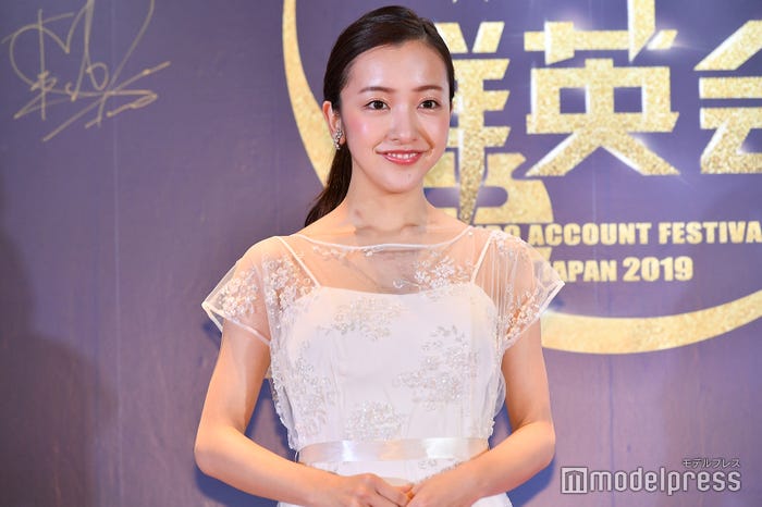 板野友美(C)モデルプレス