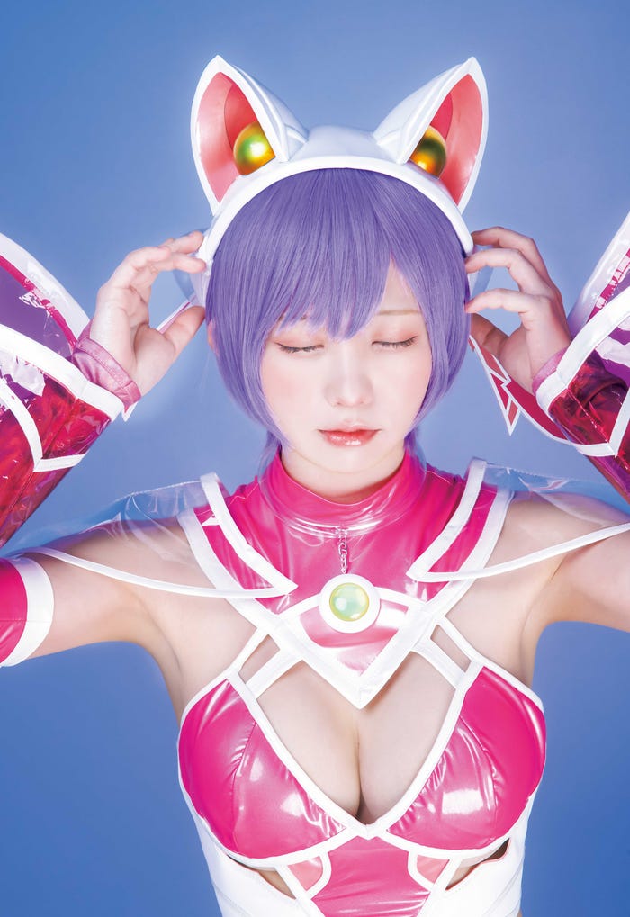 えなこ(C)桑島智輝/集英社