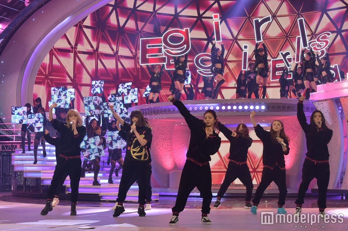 E-girls/音合わせの様子 (C)モデルプレス