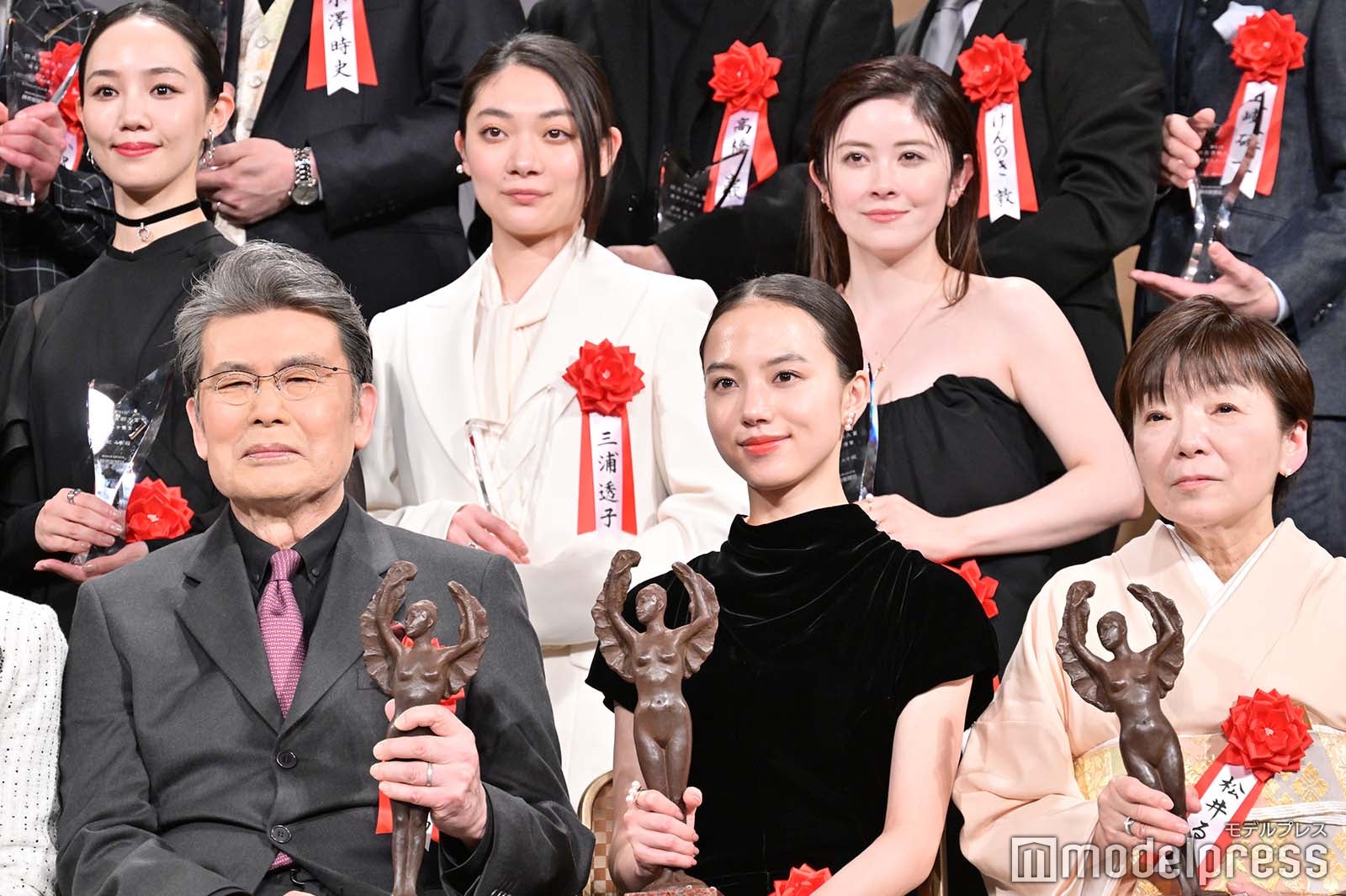 松本白鸚、清原果耶、松井るみら（C）モデルプレス