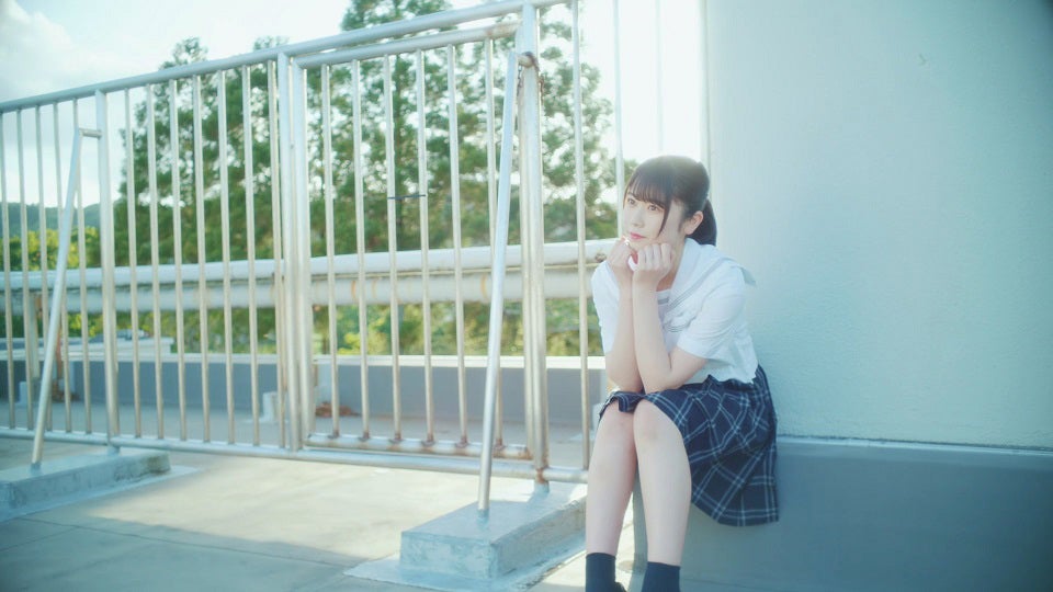 日向坂46、2ndシングル「ドレミソラシド」MVより（提供写真）