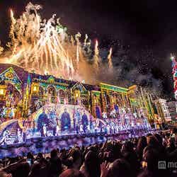 USJ、クリスマス・ライブショー初披露 世界一の光のツリーも点灯/画像提供:ユニバーサル・スタジオャパン【モデルプレス】