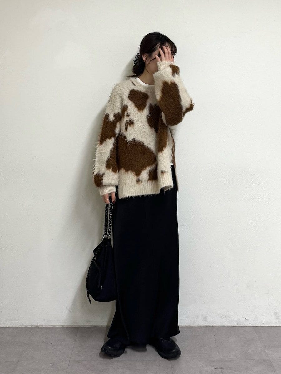 黒スカートコーデ4