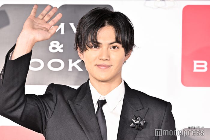 簡秀吉(C)モデルプレス