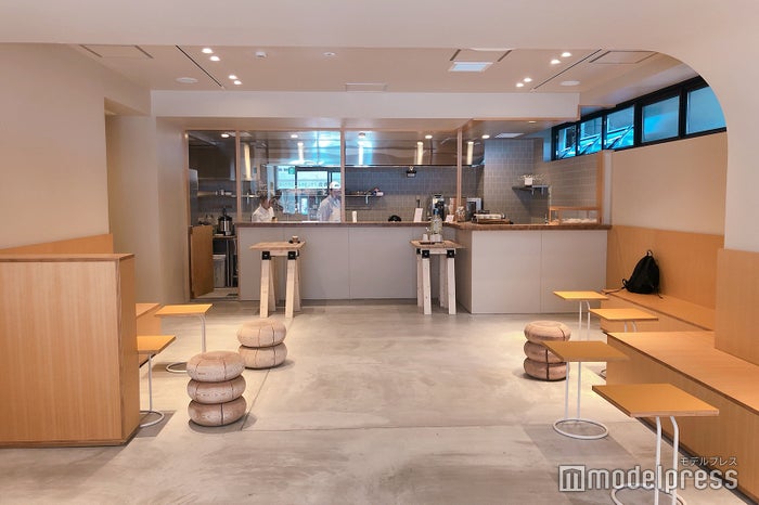 エントランスラウンジ(C)ビューティーガール