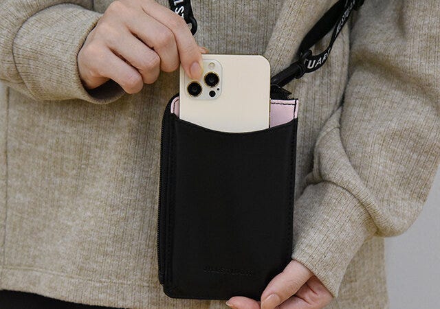 スマホショルダー　スマホポーチ　