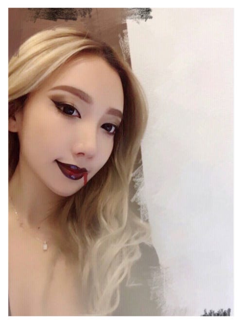 ビューティなハロウィンメイク(2016年)/ざわちんオフィシャルブログ(Ameba)より