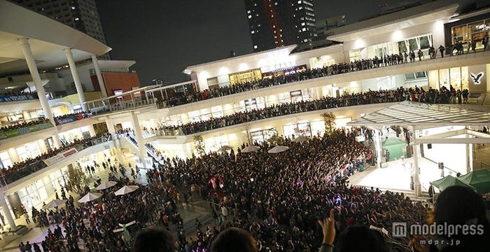 会場には観客がぎっしり(C)Aki Ishii