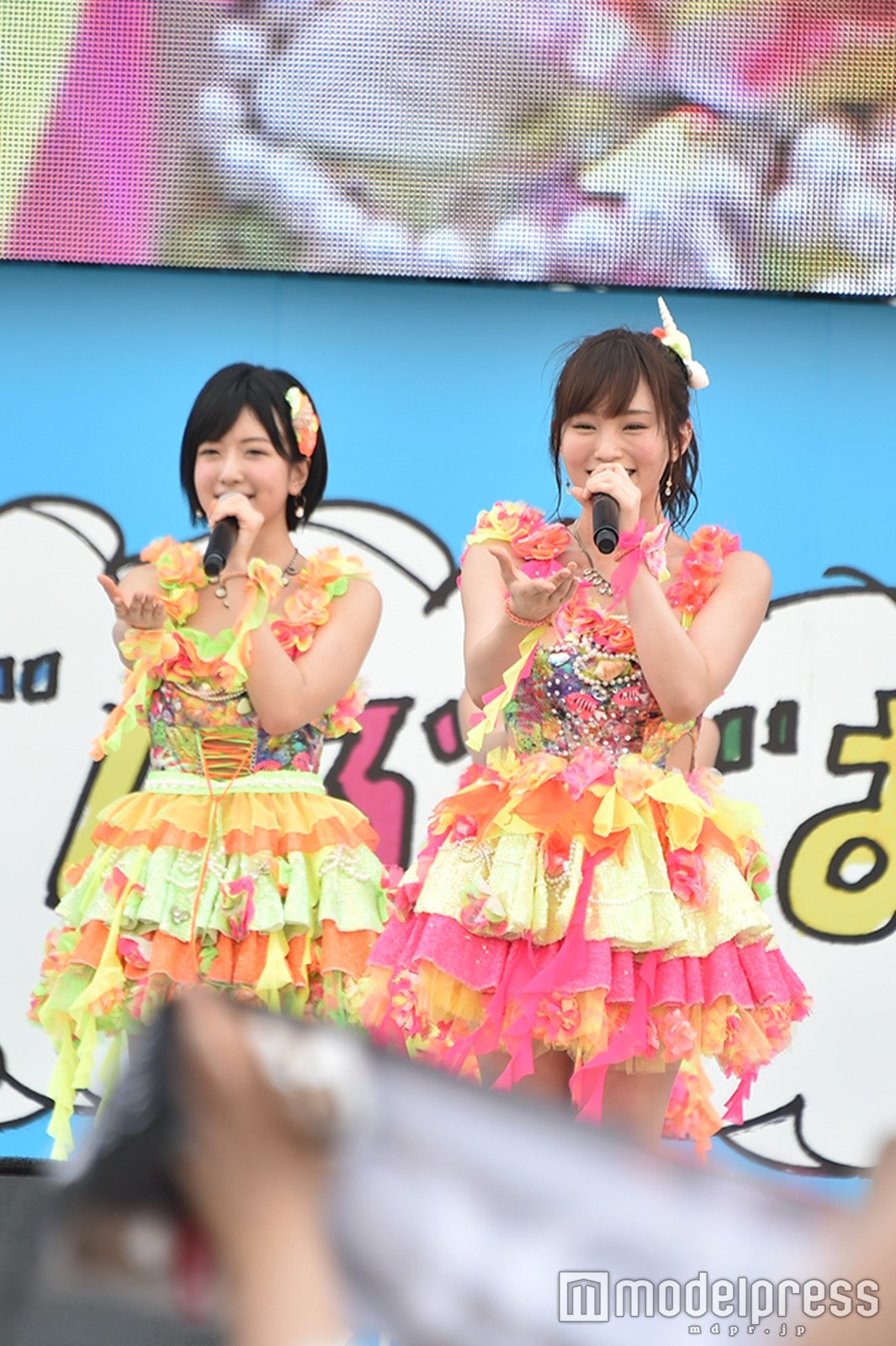 山本彩＆須藤凜々花 （C）モデルプレス（C）モデルプレス