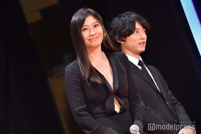 篠原涼子 (C)モデルプレス