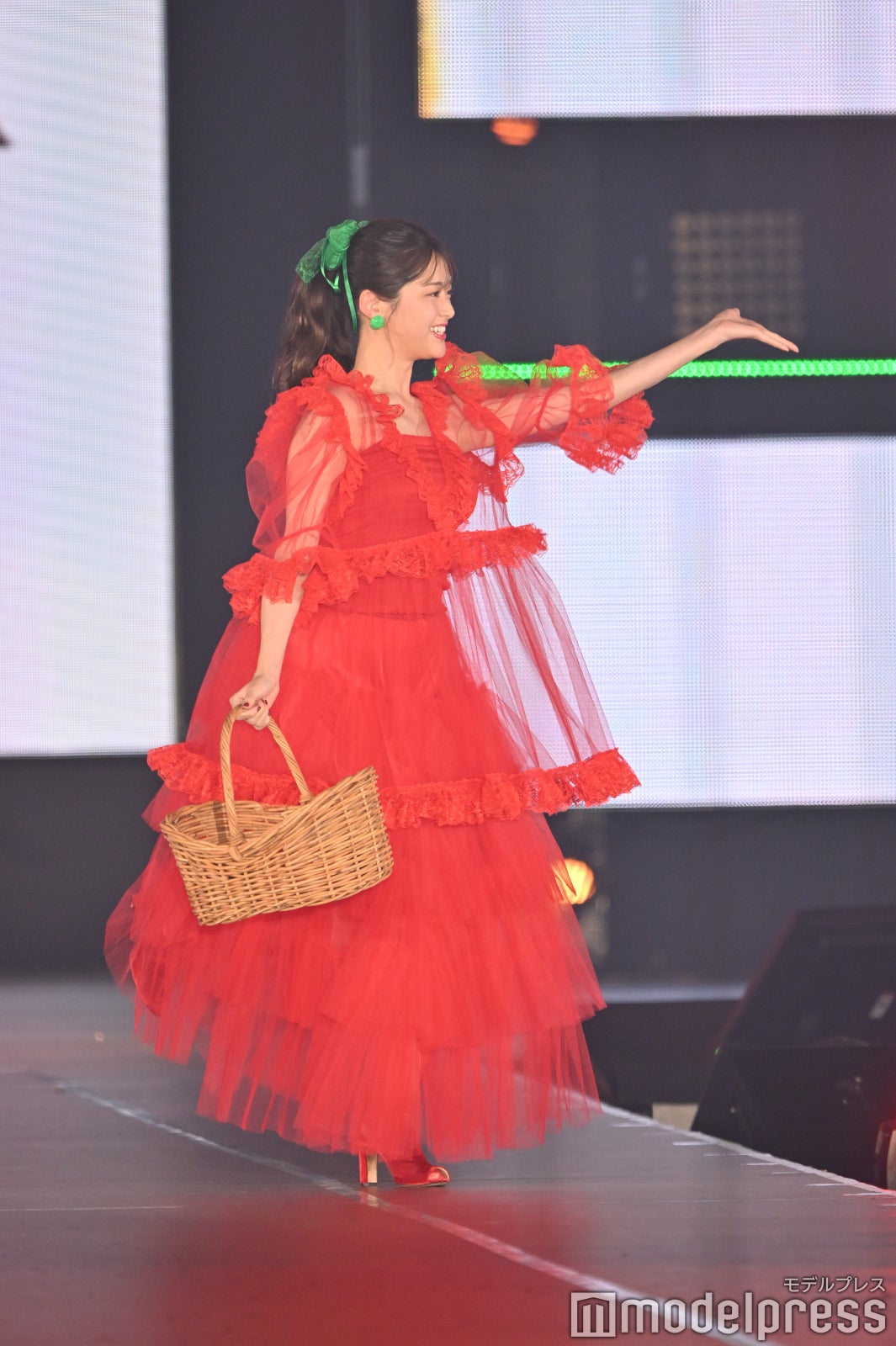 （C）モデルプレス