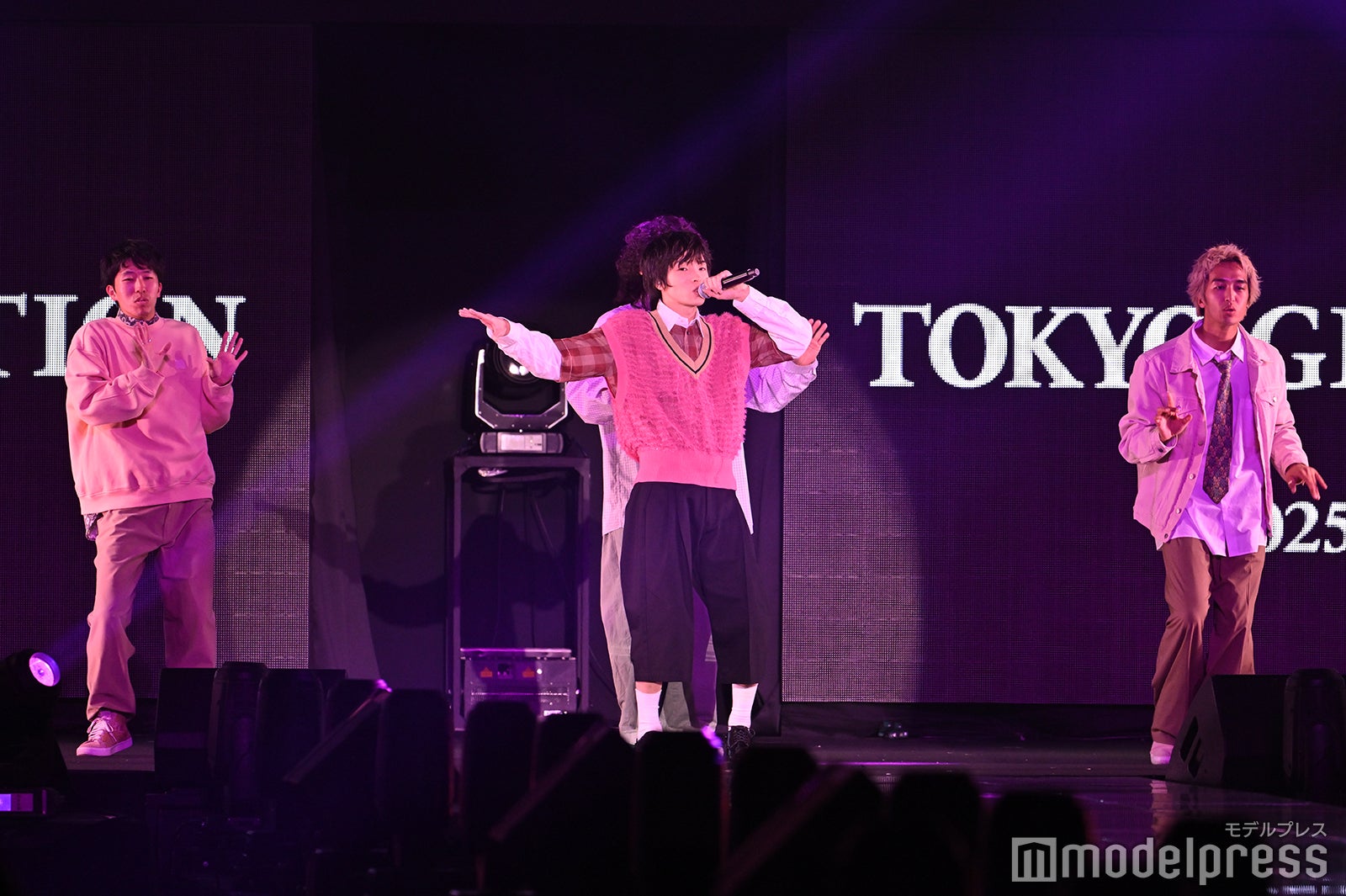 （C）モデルプレス