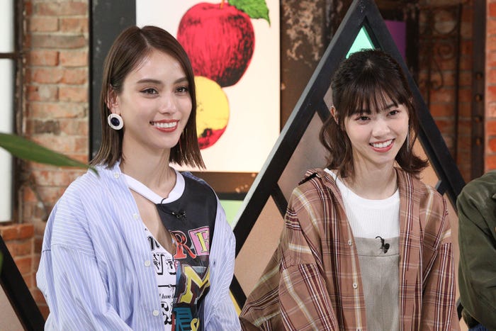 (左から)滝沢カレン、西野七瀬(写真提供:カンテレ)