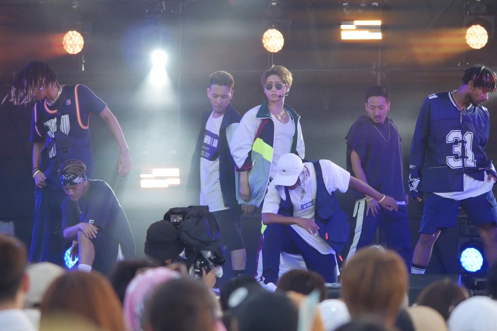 與真司郎（画像提供：avex）