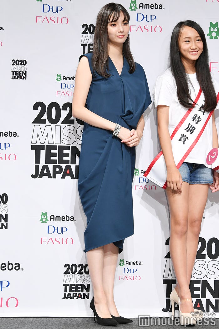 新川優愛 (C)モデルプレス