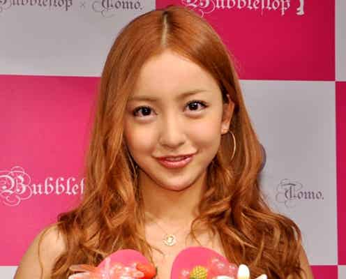 板野友美が自ら企画・デザインも 世界中で大ブレイクアイテムのイメージキャラに