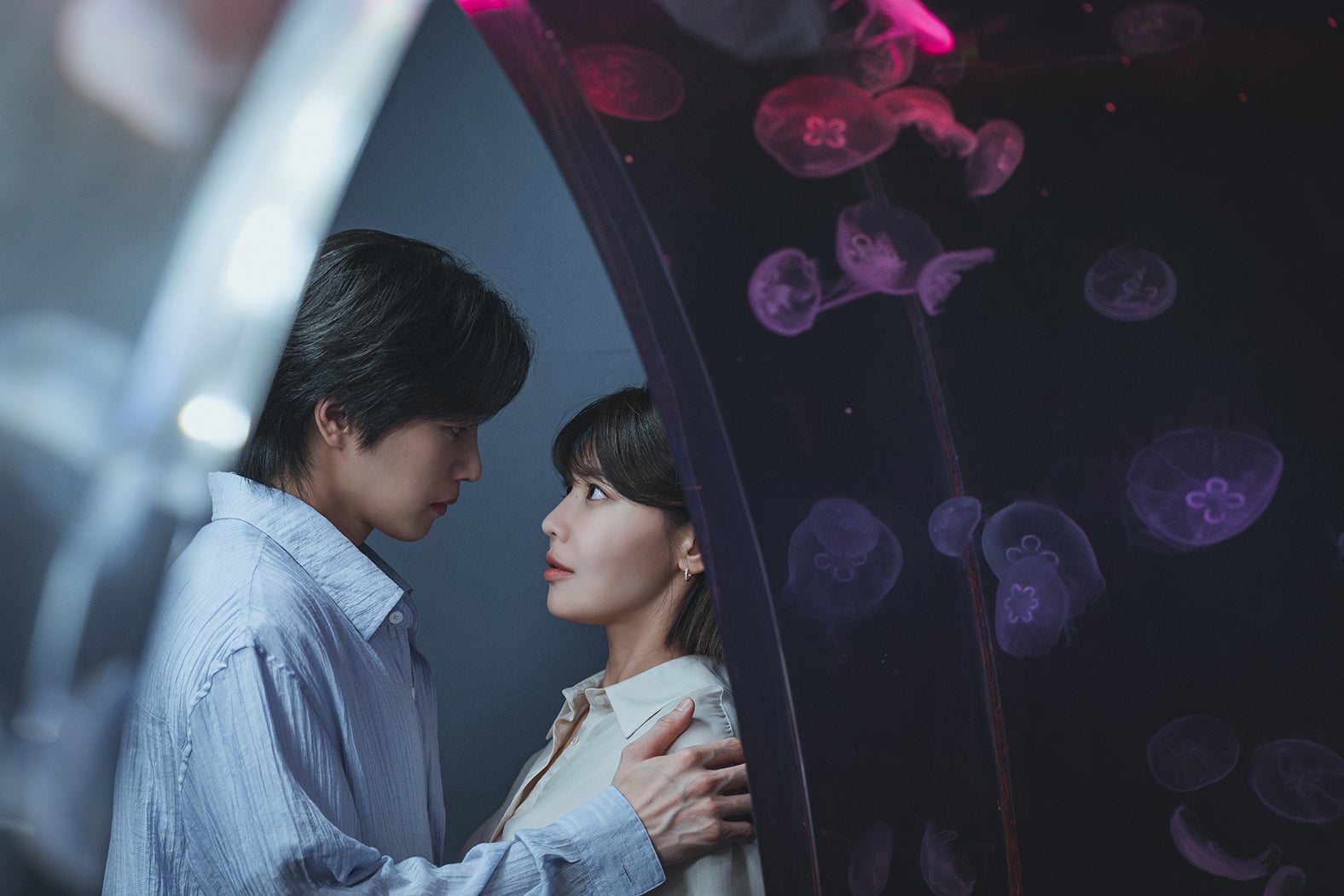 少女時代チェ・スヨン出演「アイドルアイ」“推し”とファンの禁断の恋に視聴者熱狂 犯人考察も白熱