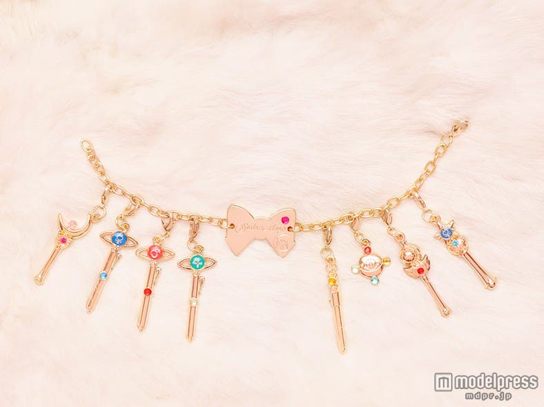 どのセーラー戦士に変身する?/バンダイ製作オリジナルチャーム「変身スティック」